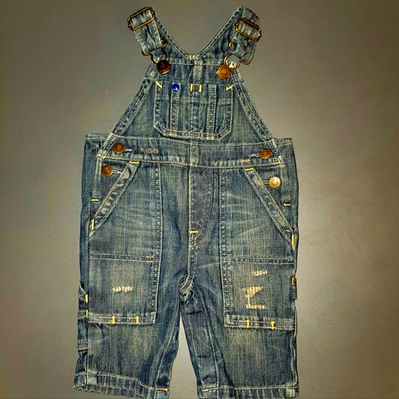 NWOT (0-3 mos) GAP Distressed Overalls - Picture 3 of 13
